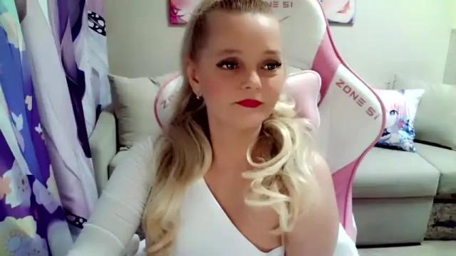 Image 8 of christirose Stream on Chaturbate on 18 months ago