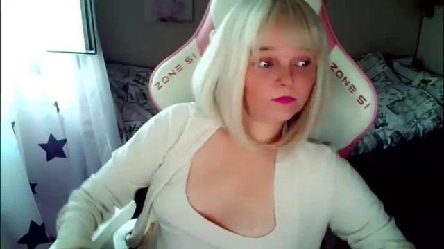 Image 2 of christirose Stream on Chaturbate on 3 months ago