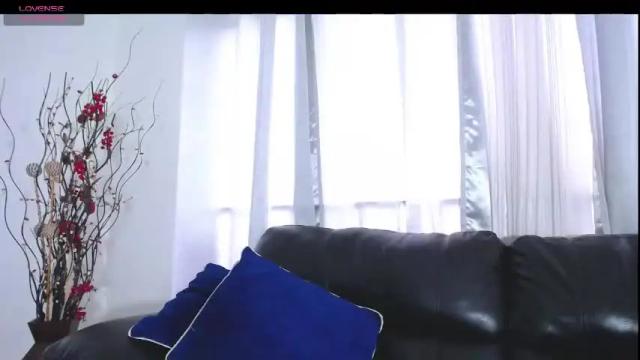 Image 2 of christtydiaz Stream on Chaturbate on 2 months ago