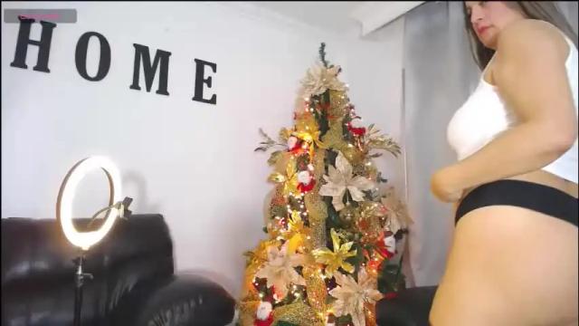 Image 3 of christtydiaz Stream on Chaturbate on 27 days ago