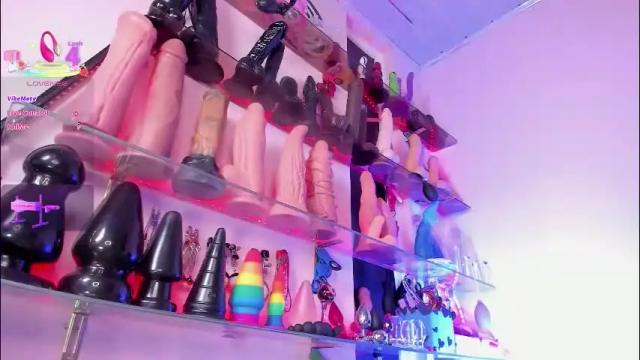 Image 2 of christymilk1 Stream on Chaturbate on 3 months ago