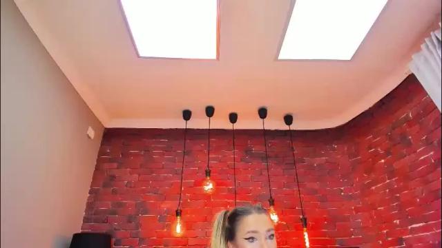 Thumbnail 1, christyna_ross's Stream at Chaturbate, 1 month ago