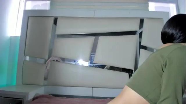 Image 3 of chrystal_jade Stream on Chaturbate on 8 days ago