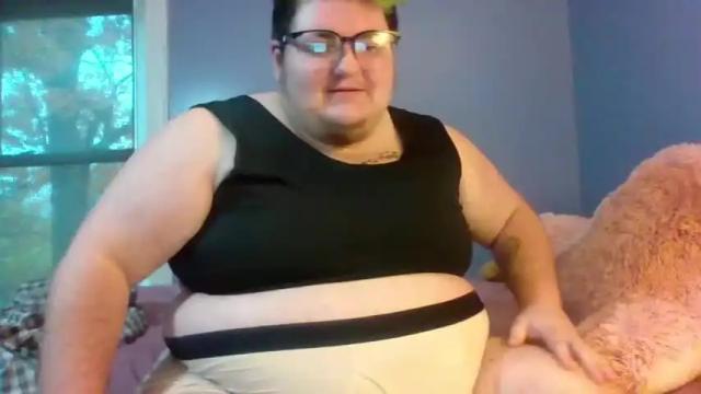 Image 12 of chubbiehonie Stream on Chaturbate on 19 months ago