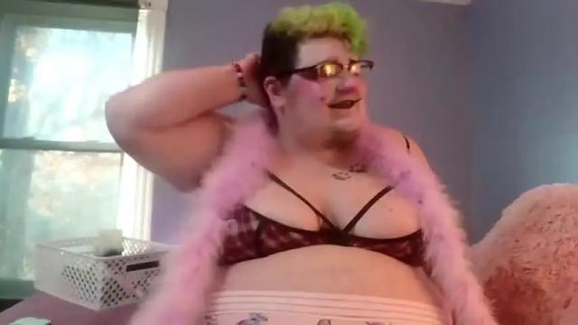 Image 4 of chubbiehonie Stream on Chaturbate on 19 months ago