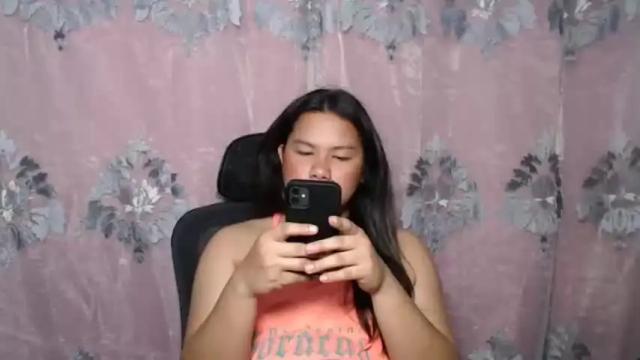 Image 10 of chubby__asian24 Stream on Chaturbate on 18 months ago