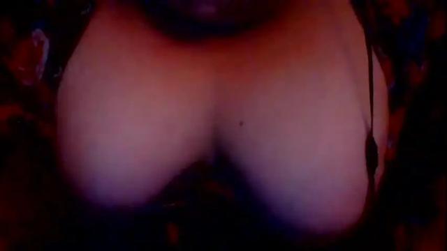 Image 6 of chubbyvaleria Stream on Chaturbate on 19 months ago