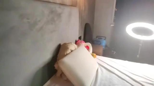 Image 10 of ciarra_ymmi Stream on Chaturbate on 18 months ago