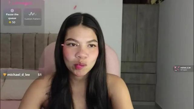 Image 2 of cielo_18d Stream on Chaturbate on 1 month ago