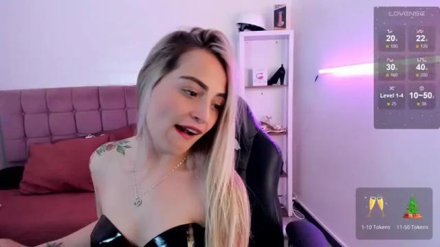 Image 7 of ciindy_love_ Stream on Chaturbate on 16 months ago