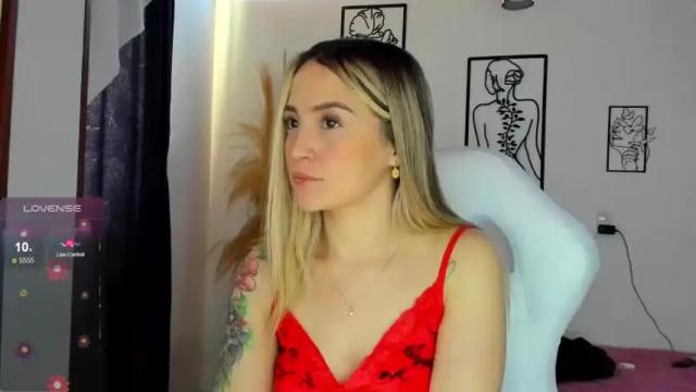Image 7 of ciindy_lovee Stream on Chaturbate on 12 months ago