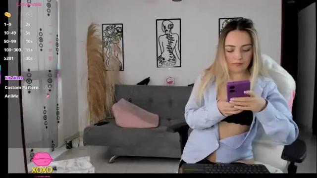Image 3 of ciindy_lovee Stream on Chaturbate on 2 months ago