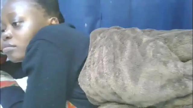 Image 3 of cilia_petite Stream on Chaturbate on 2 months ago