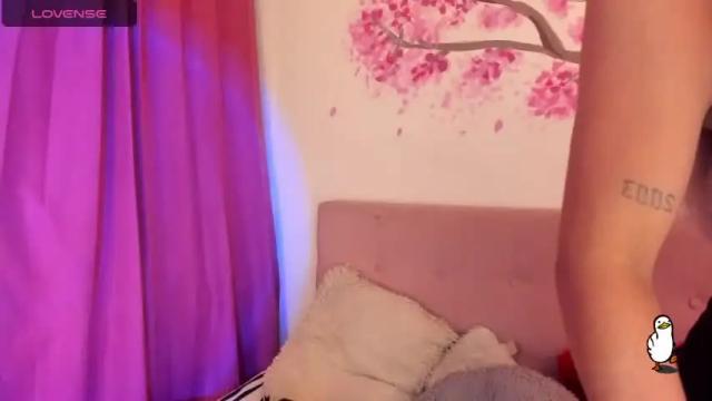 Image 8 of cinamon_13 Stream on Chaturbate on 11 months ago