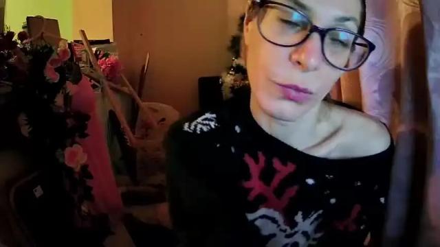 Thumbnail 1, cinderella_daiy's Stream at Chaturbate, 19 months ago