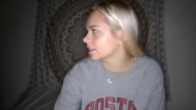 Image 3 of cindyloulou1 Stream on Chaturbate on 17 months ago