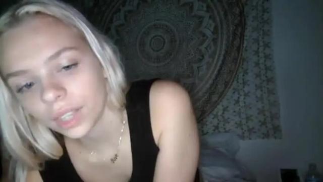 Image 8 of cindyloulou1 Stream on Chaturbate on 17 months ago