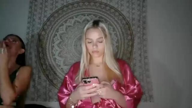 Image 11 of cindyloulou1 Stream on Chaturbate on 17 months ago