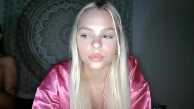 Image 8 of cindyloulou1 Stream on Chaturbate on 17 months ago