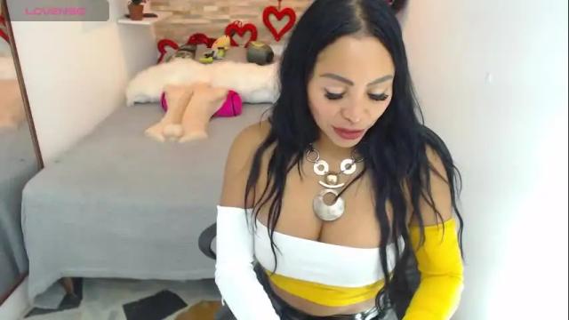 Image 10 of cindywilliams_ Stream on Chaturbate on 3 months ago