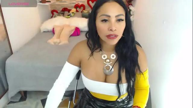 Image 4 of cindywilliams_ Stream on Chaturbate on 3 months ago