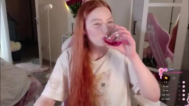 Image 4 of cinnabongirls Stream on Chaturbate on 19 days ago