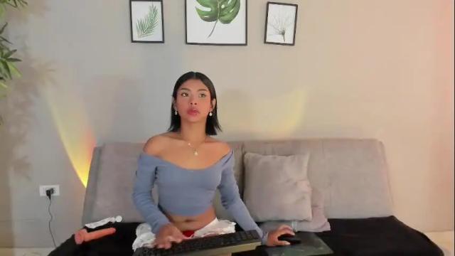 Image 3 of cinnamon_kyla Stream on Chaturbate on 1 month ago