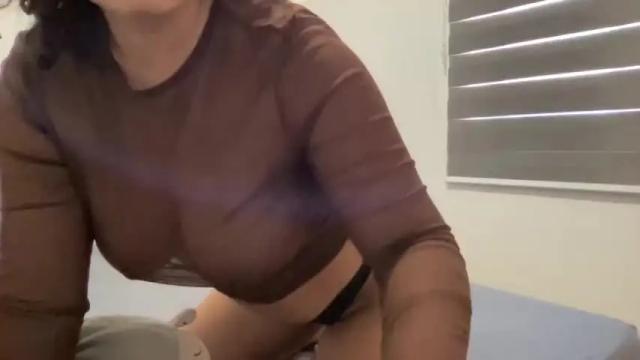 Image 1 of cinnamon_rosa Stream on Chaturbate on 8 months ago