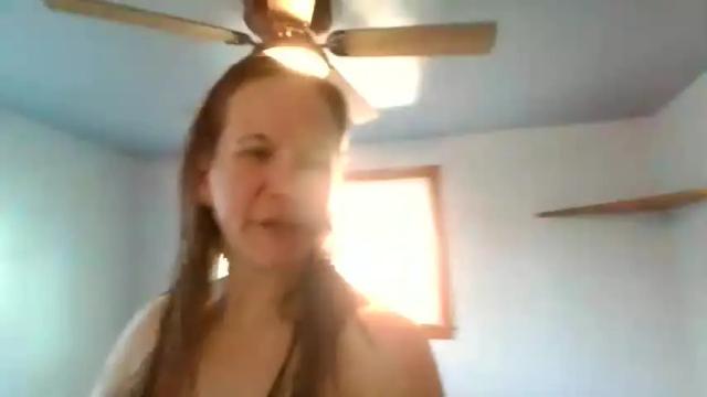 Image 12 of cinnystars Stream on Chaturbate on 15 months ago
