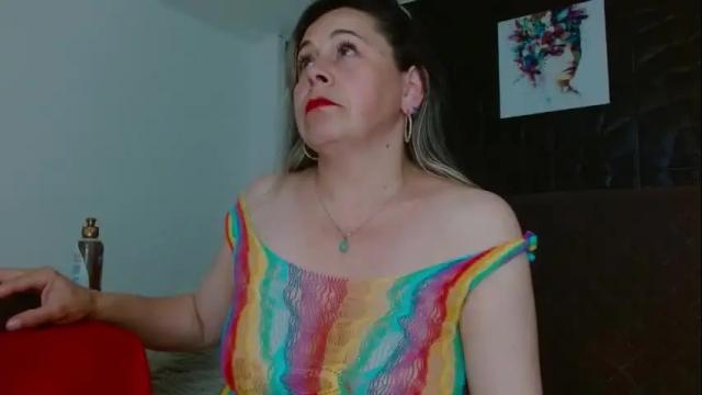 Image 2 of cinthia1609 Stream on Chaturbate on 1 month ago