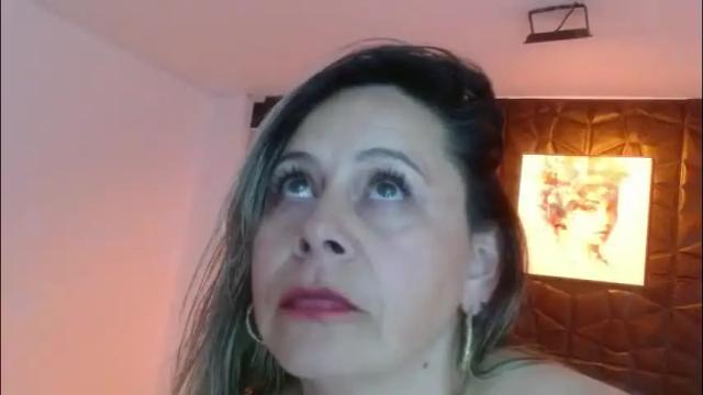 Image 8 of cinthia1609 Stream on Chaturbate on 20 hours ago