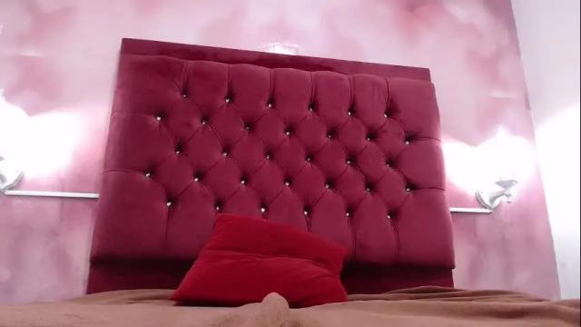 Image 11 of cinthya_dan Stream on Chaturbate on 1 month ago