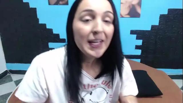 Image 10 of cinthya_dan Stream on Chaturbate on 4 days ago