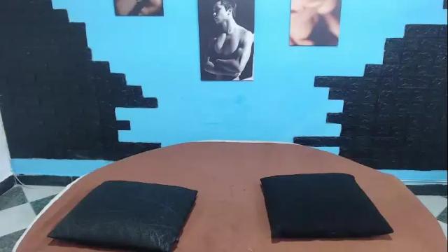 Image 12 of cinthya_dan Stream on Chaturbate on 4 days ago