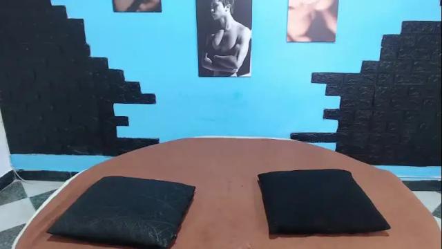 Image 7 of cinthya_dan Stream on Chaturbate on 4 days ago
