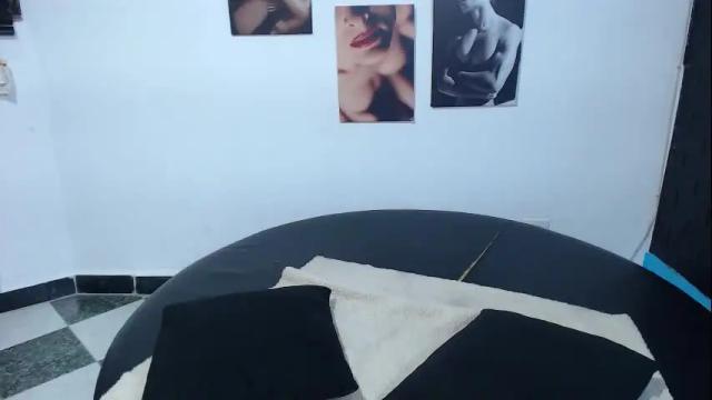 Image 10 of cinthya_dan Stream on Chaturbate on 2 months ago