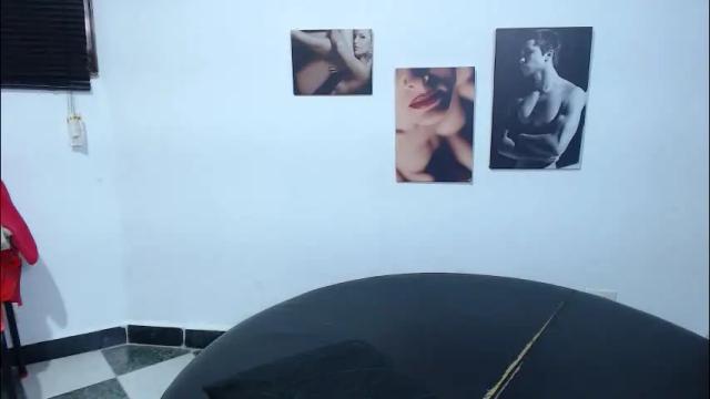 Image 10 of cinthya_dan Stream on Chaturbate on 2 months ago