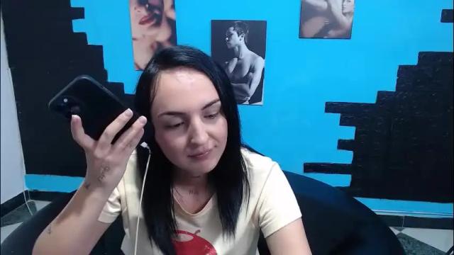 Image 7 of cinthya_dan Stream on Chaturbate on 1 month ago