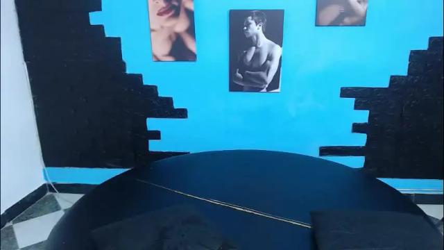 Image 12 of cinthya_dan Stream on Chaturbate on 13 days ago