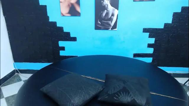 Image 12 of cinthya_dan Stream on Chaturbate on 11 days ago