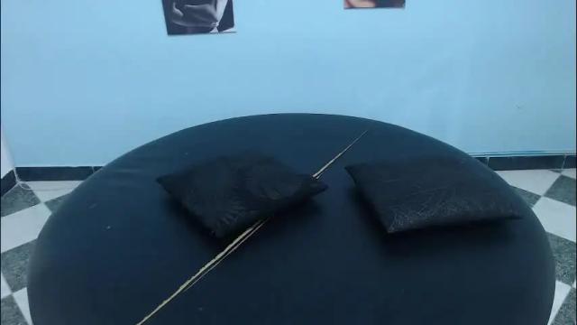 Image 11 of cinthya_dan Stream on Chaturbate on 1 day ago