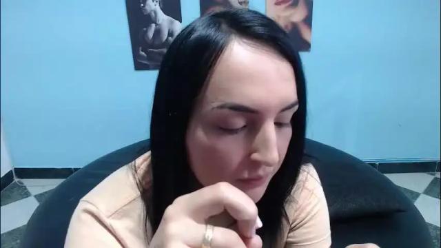 Image 3 of cinthya_dan Stream on Chaturbate on 1 day ago