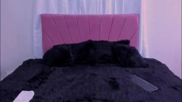 Image 3 of cintiacolins Stream on Chaturbate on 1 month ago