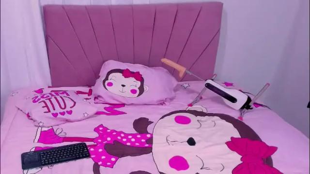 Image 7 of cintiacolins Stream on Chaturbate on 11 days ago