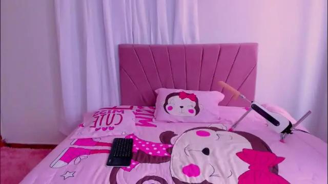 Image 4 of cintiacolins Stream on Chaturbate on 9 days ago