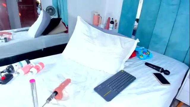 Image 4 of cintiavega Stream on Chaturbate on 22 days ago