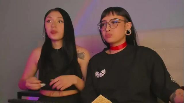 Image 3 of cintya_kors Stream on Chaturbate on 20 days ago
