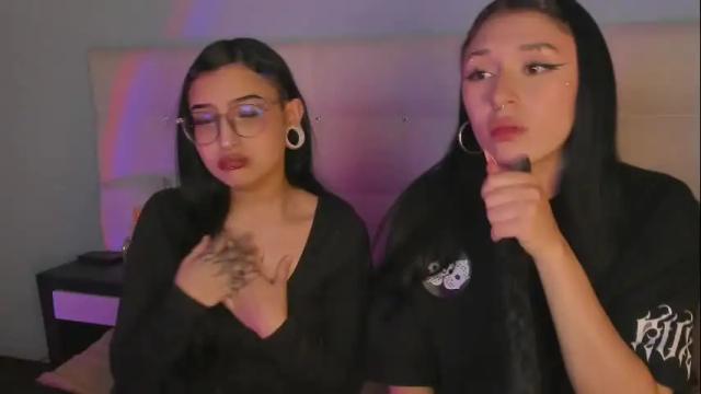 Image 4 of cintya_kors Stream on Chaturbate on 19 days ago