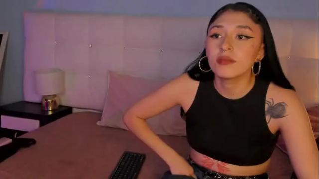 Image 3 of cintya_kors Stream on Chaturbate on 10 days ago