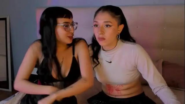 Image 8 of cintya_kors Stream on Chaturbate on 2 months ago